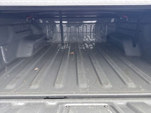 Used 2021 Jeep Gladiator Sport image 5