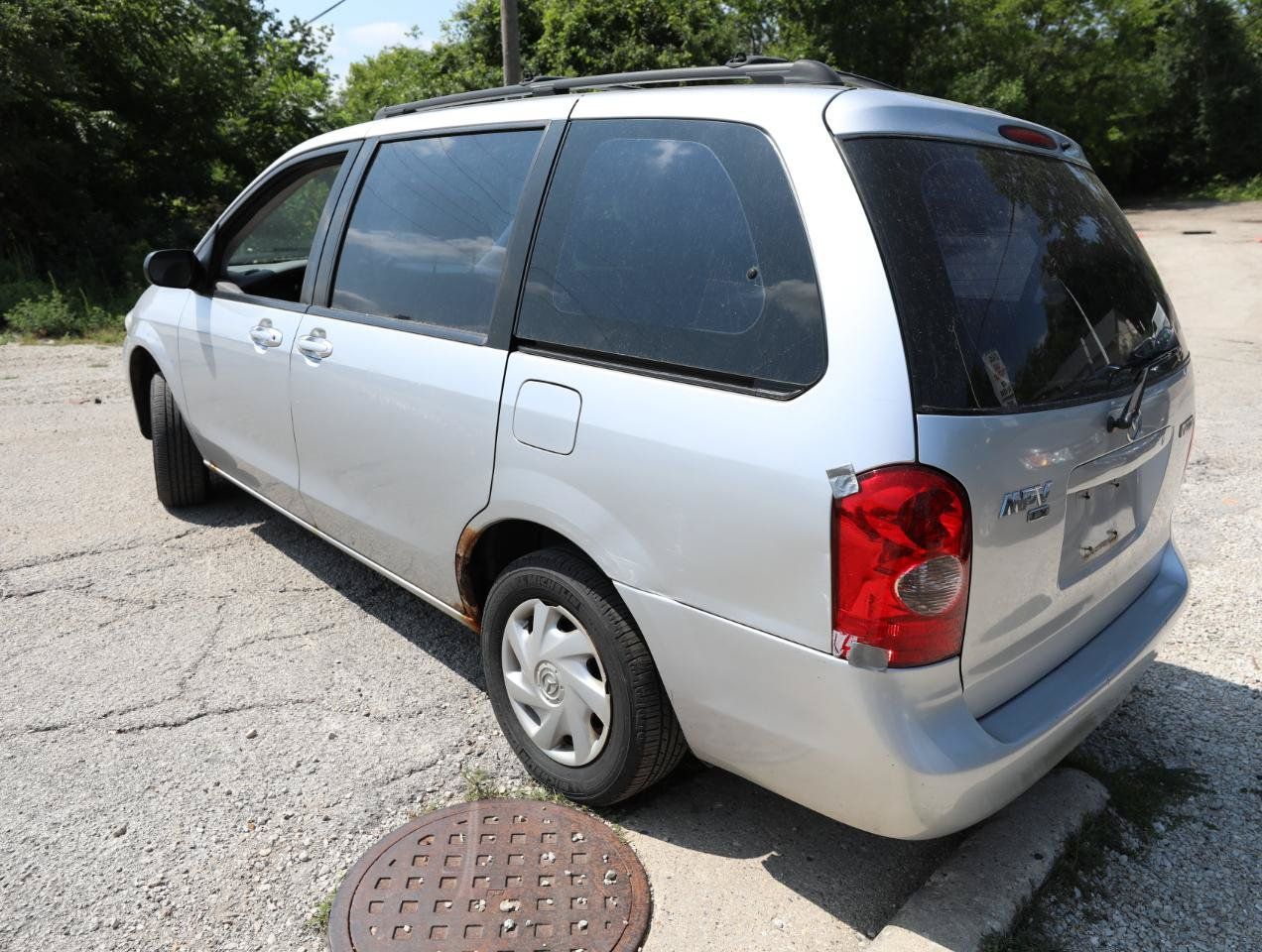 Used 2003 MAZDA MPV LX-SV FWD image 8