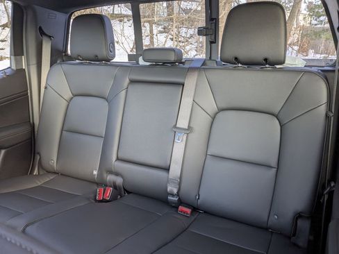 New 2026 GMC Canyon Elevation w/ Convenience Package image 30