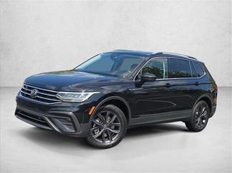 Used 2022 Volkswagen Tiguan SE w/ Panoramic Sunroof Package FWD video 1