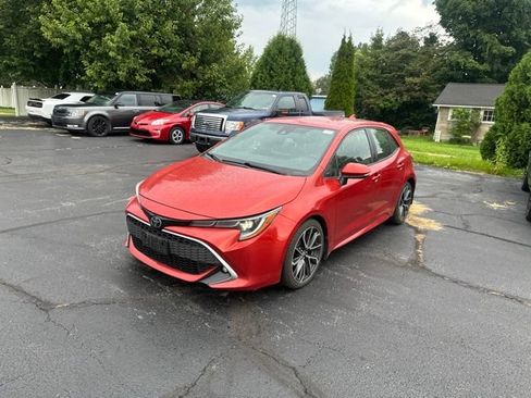 Used 2019 Toyota Corolla XSE FWD image 3