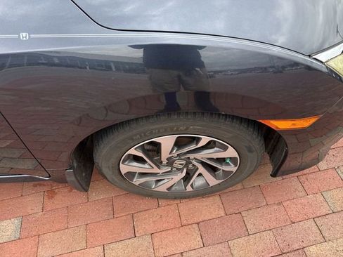 Used 2017 Honda Civic EX image 17