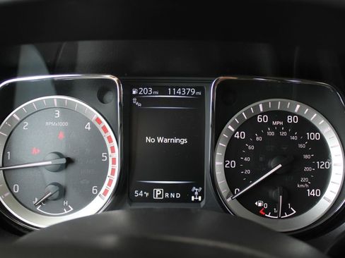 Used 2018 Nissan Titan PRO-4X AWD/4WD image 23