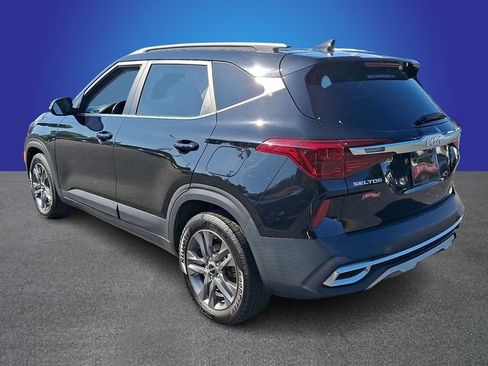 Used 2023 Kia Seltos S w/ Navigation Package FWD image 6