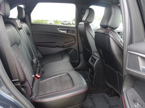 Used 2024 Ford Edge ST-Line AWD/4WD image 24