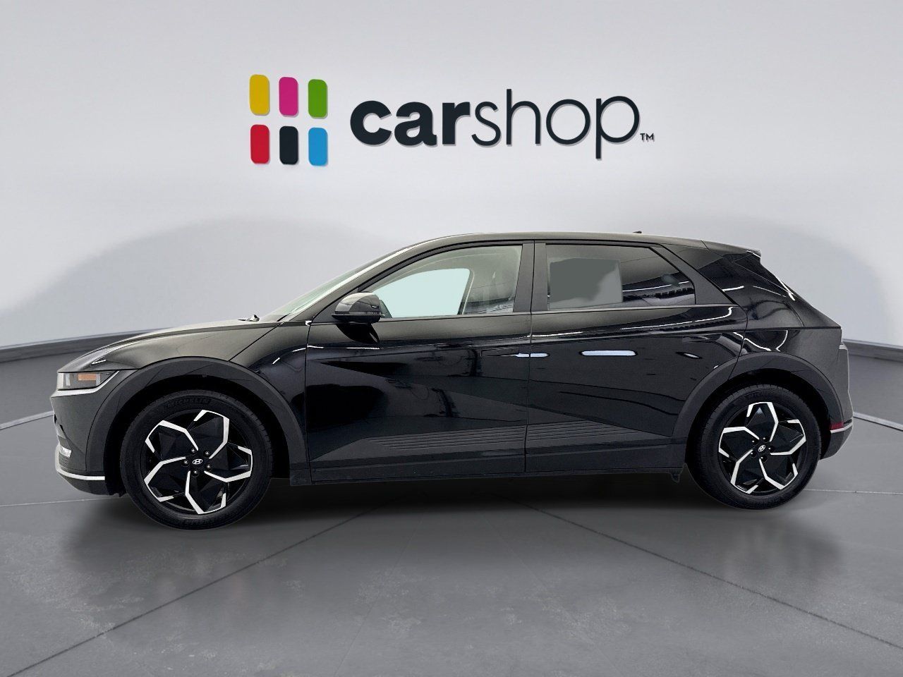 Used 2024 Hyundai Ioniq 5 SEL AWD/4WD image 2