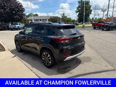 Used 2025 Chevrolet TrailBlazer LT AWD/4WD image 6