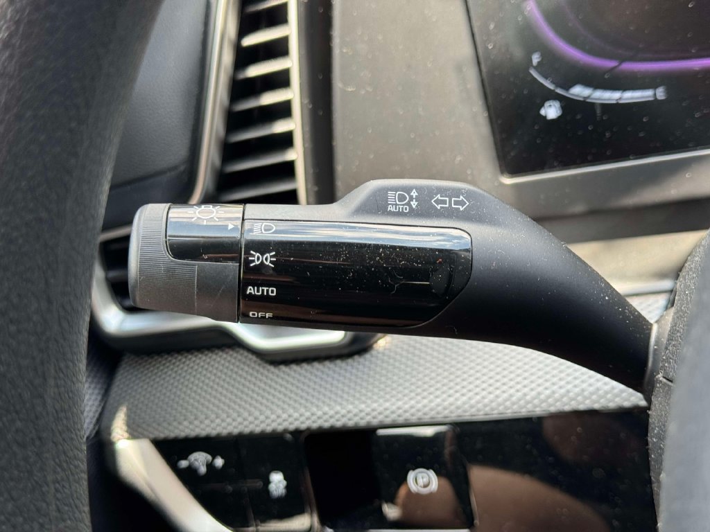 Used 2023 Kia Sportage LX AWD/4WD image 19