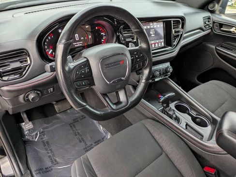 Used 2023 Dodge Durango GT image 2