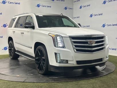 Used 2016 Cadillac Escalade Luxury