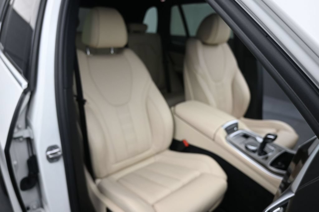 Used 2022 BMW X5 sDrive40i w/ Premium Package RWD image 21