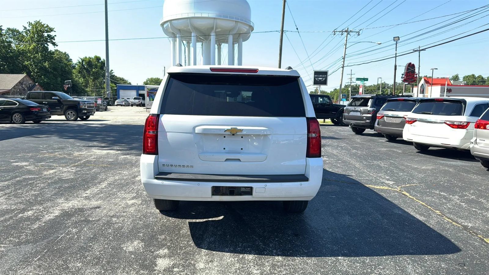 Used 2017 Chevrolet Suburban LS w/ Enhanced Driver Alert Package RWD image 6