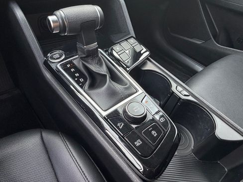 Certified 2025 Kia Sportage EX w/ Premium Package FWD image 24