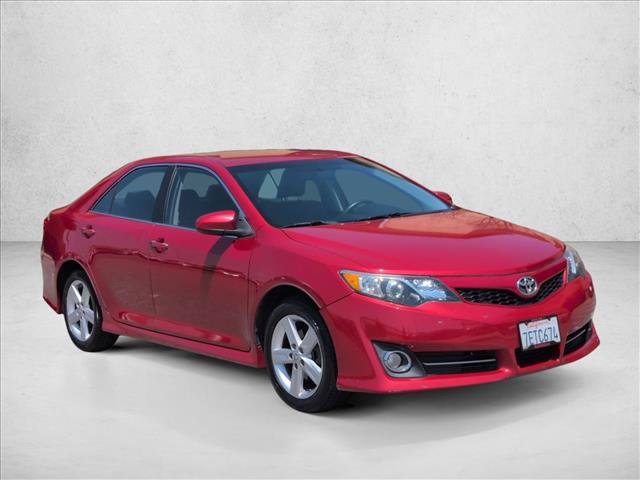 Used 2014 Toyota Camry SE FWD image 3