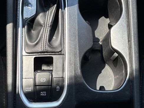 Used 2020 Hyundai Santa Fe SEL image 25