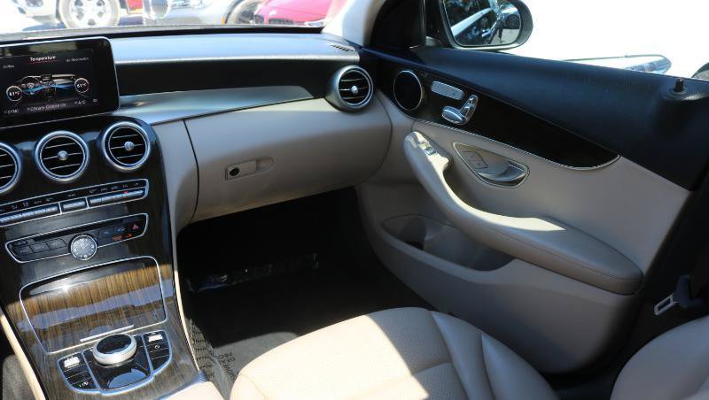 Used 2018 Mercedes-Benz C 300 Sedan w/ Premium Package image 20