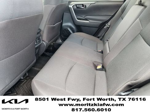 Used 2025 Toyota RAV4 LE AWD/4WD image 28