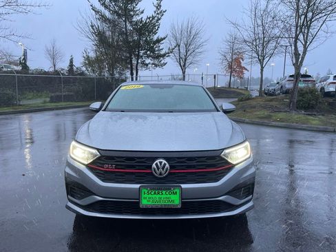 Used 2019 Volkswagen Jetta GLI image 2