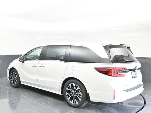 New 2026 Honda Odyssey Elite image 3