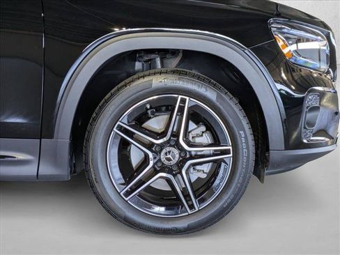 Used 2026 Mercedes-Benz GLB 250 image 24