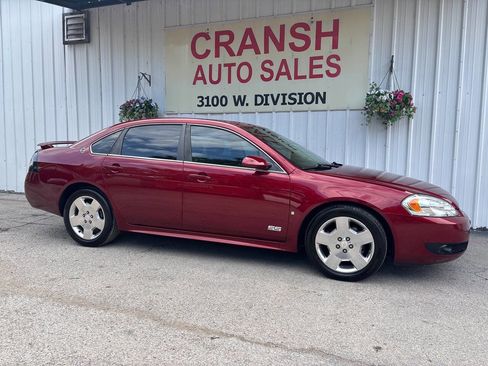 Used 2009 Chevrolet Impala SS w/ Convenience Package FWD image 4