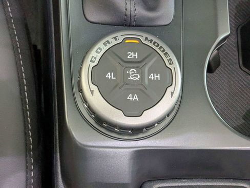 New 2025 Ford Bronco Outer Banks w/ Sasquatch Package AWD/4WD image 23