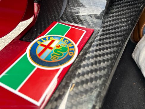 Used 2015 Alfa Romeo 4C Launch Edition w/ Convenience Group RWD image 19