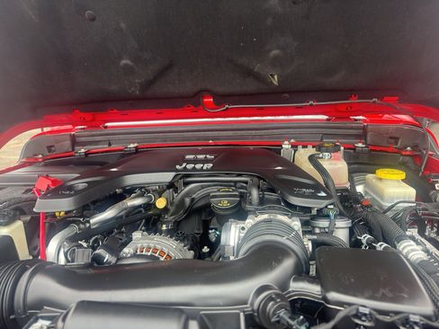 Used 2018 Jeep Wrangler Sport image 10