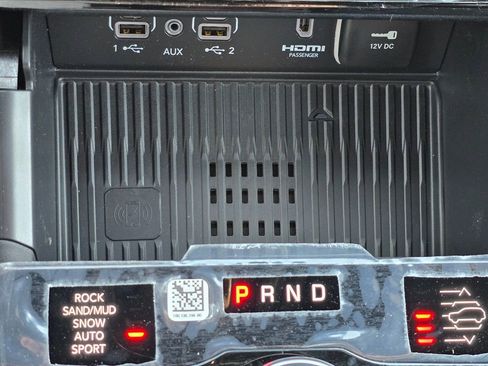 New 2026 Jeep Grand Cherokee L Summit AWD/4WD image 32