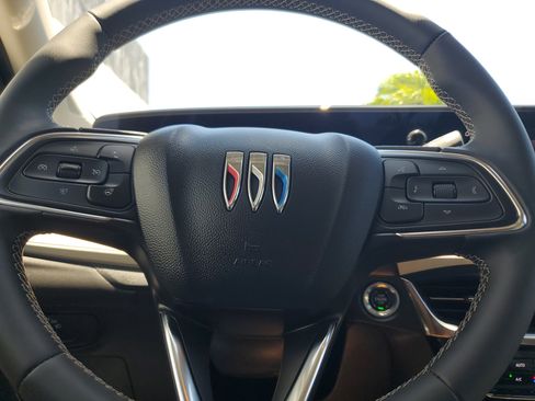 Used 2024 Buick Encore GX Avenir w/ Avenir Technology Package FWD image 24