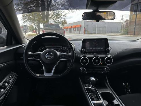 Used 2021 Nissan Sentra SV image 18