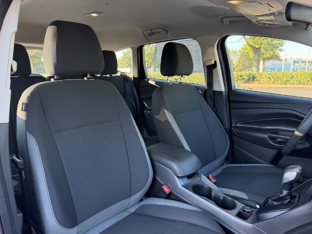 Used 2015 Ford Escape S FWD image 32