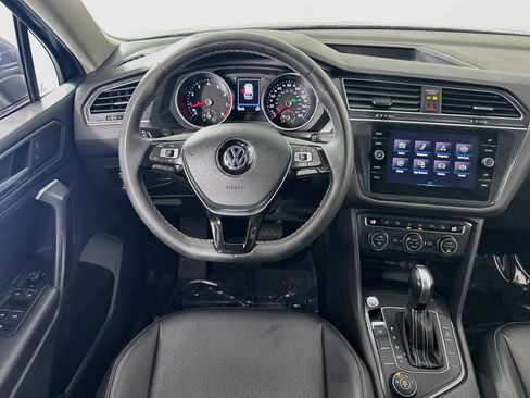 Used 2021 Volkswagen Tiguan SE AWD/4WD image 21
