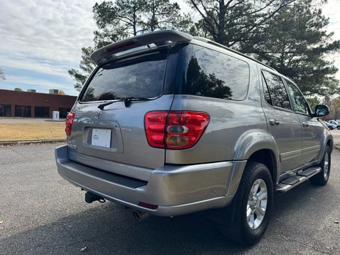 Used 2004 Toyota Sequoia Limited image 5