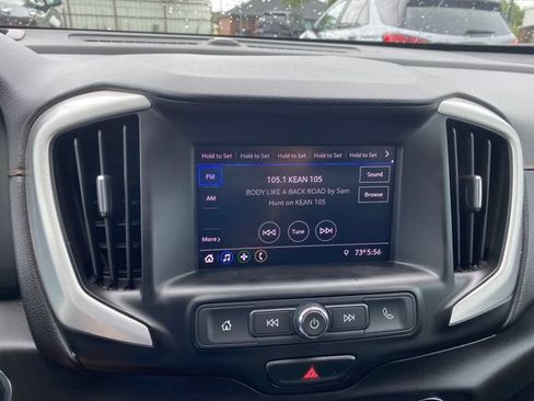 Used 2021 GMC Terrain SLE w/ Driver Convenience Package FWD image 18