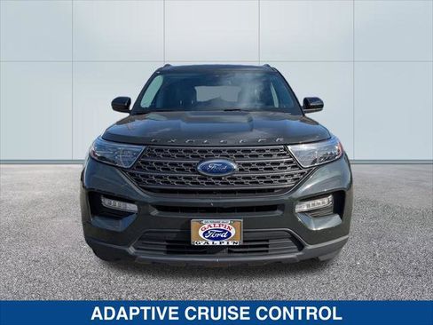 Certified 2022 Ford Explorer XLT w/ Equipment Group 202A image 5
