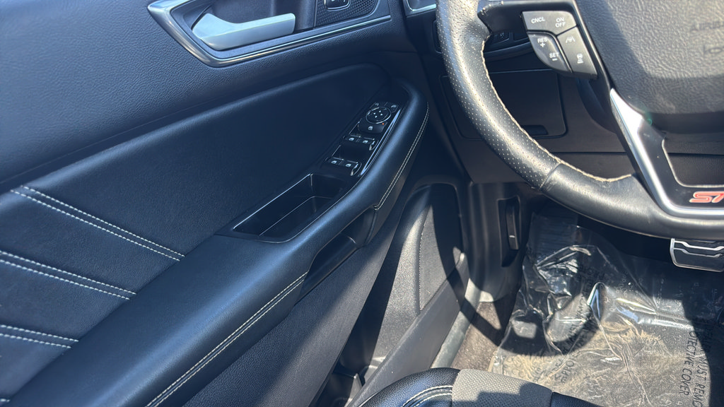 Used 2020 Ford Edge ST w/ Equipment Group 401A AWD/4WD image 19