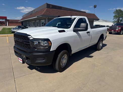 Used 2024 RAM 2500 Tradesman AWD/4WD image 1