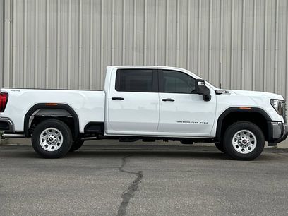 New 2026 GMC Sierra 2500 Pro w/ Convenience Package