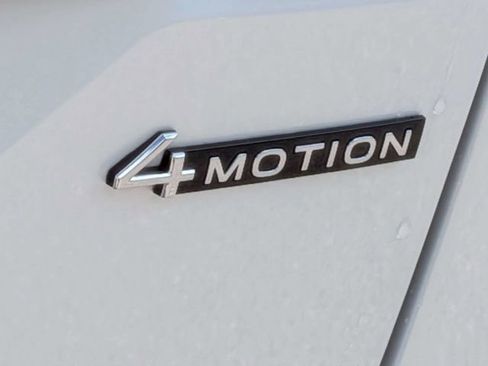 New 2026 Volkswagen Atlas Peak Edition image 13