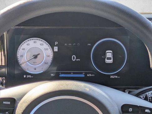 Used 2024 Hyundai Elantra SEL image 18