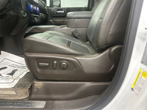 Used 2020 GMC Sierra 2500 Denali w/ Denali Ultimate Package image 10