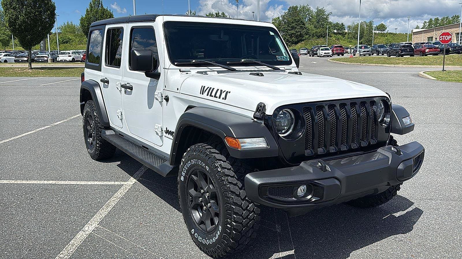 Used 2023 Jeep Wrangler Unlimited Sport AWD/4WD image 1