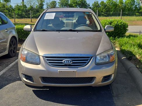 Used 2009 Kia Spectra EX image 2