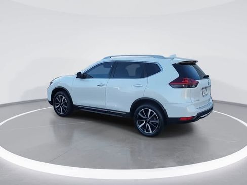 Used 2019 Nissan Rogue SL w/ Premium Package image 6