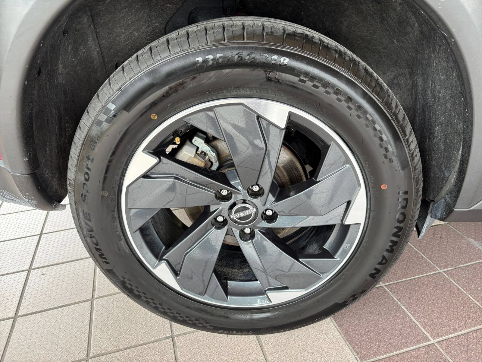 Used 2025 Nissan Rogue SV AWD/4WD image 31