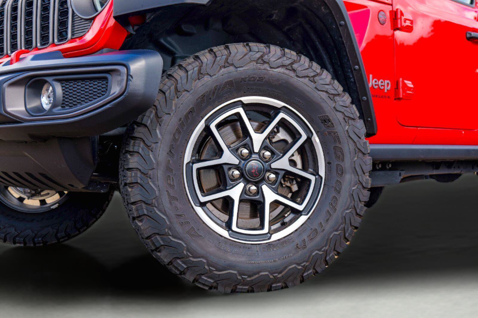 Used 2026 Jeep Wrangler Unlimited Rubicon AWD/4WD image 2
