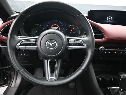 Used 2021 MAZDA MAZDA3 s image 23