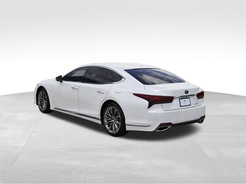 Used 2022 Lexus LS 500 RWD image 3