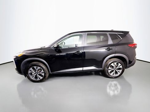 Used 2023 Nissan Rogue SV image 6